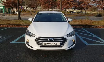Hyundai Avante 2018, 170651 км, за 5255.16 USD