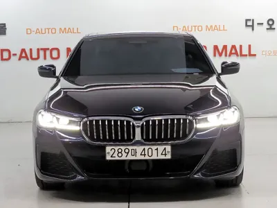 BMW 5-Series 2022, 67169 км, за 27627.89 USD