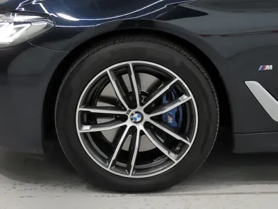 BMW 5-Series 2022, 67169 км, за 27627.89 USD