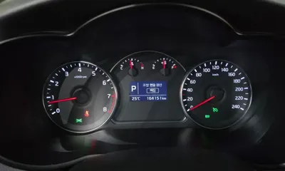 Kia Carens 2014, 164151 км, за 4875.51 USD - фото 8
