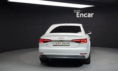Audi A4 2018, 93755 км, за 11044.66 USD