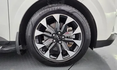 Kia Canival 2023, 30732 км, за 18500.16 USD