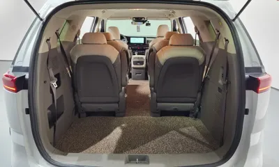 Kia Canival 2023, 30732 км, за 18500.16 USD - фото 20