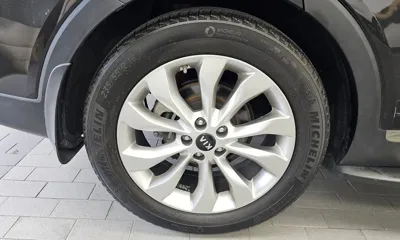 Kia Sorento 2019, 77249 км, за 13719.31 USD
