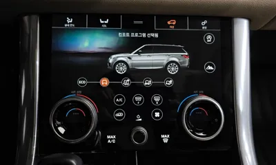 Land Rover Range Rover Sport 2019, 26510 км, за 36103.45 USD - фото 31