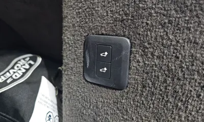 Land Rover Range Rover Sport 2019, 26510 км, за 36103.45 USD - фото 38