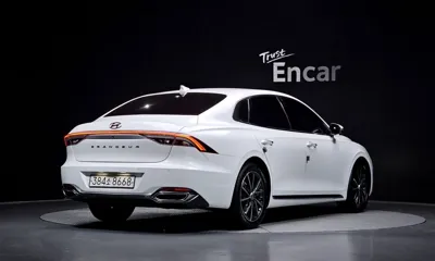 Hyundai Grandeur 2022, 77770 км, за 16195.15 USD