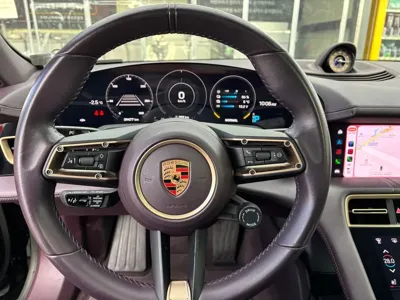 Porsche Taycan 2023, 47200 км, за 72.21 USD - фото 9