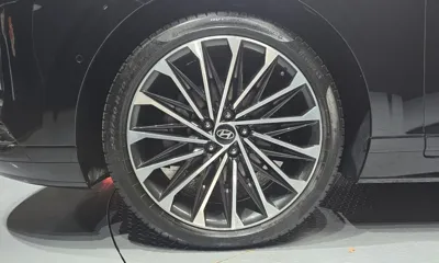 Hyundai Grandeur 2023, 55685 км, за 23106.21 USD