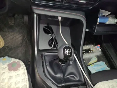 Roewe i5 2026, 5200 км, за 7602 USD - фото 11