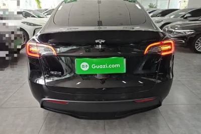 Tesla Model Y 2023, 38000 км, за 28695 USD
