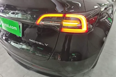 Tesla Model Y 2023, 38000 км, за 28695 USD - фото 9