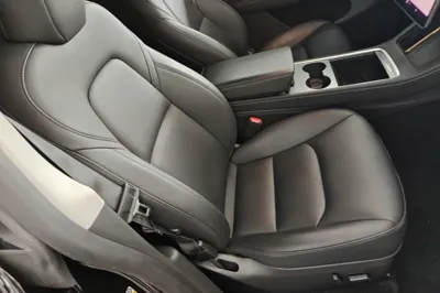 Tesla Model Y 2023, 38000 км, за 28695 USD - фото 19