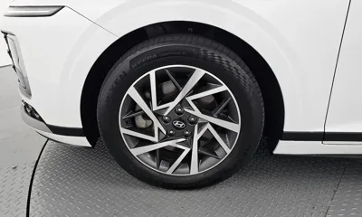 Hyundai Grandeur 2023, 49953 км, за 18248.65 USD