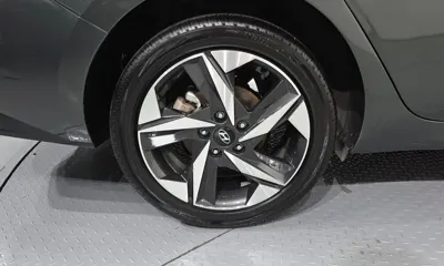 Hyundai Avante 2023, 59361 км, за 9627.9 USD
