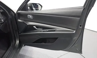 Hyundai Avante 2023, 59361 км, за 9627.9 USD - фото 24