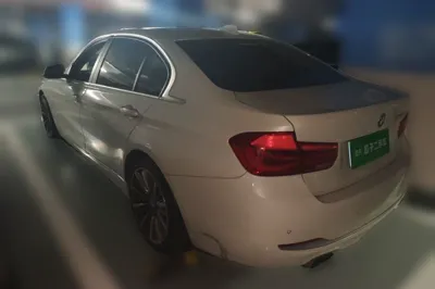 BMW 3 Series 2019, 100500 км, за 11388 USD