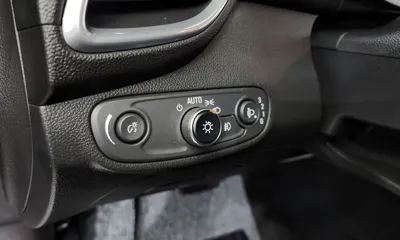 ChevroletGMDaewoo Trax 2019, 35468 км, за 8721.51 USD - фото 15