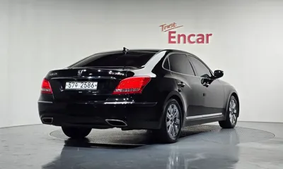 Hyundai Equus 2012, 137310 км, за 3479.06 USD