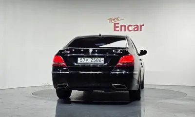 Hyundai Equus 2012, 137310 км, за 3479.06 USD