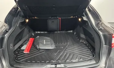 Maserati Levante 2018, 128455 км, за 15091.24 USD - фото 19