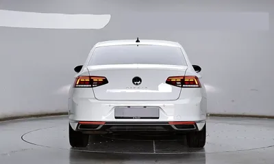 Volkswagen Passat 2021, 55538 км, за 15926.67 USD