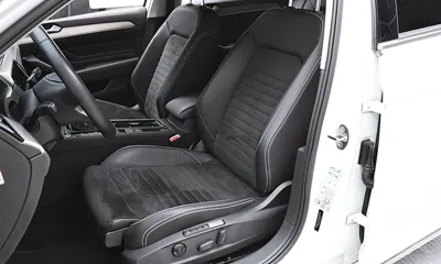 Volkswagen Passat 2021, 55538 км, за 15926.67 USD - фото 8