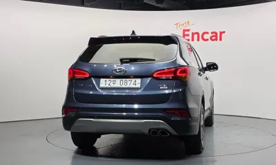 Hyundai Santafe 2017, 95682 км, за 9441.94 USD