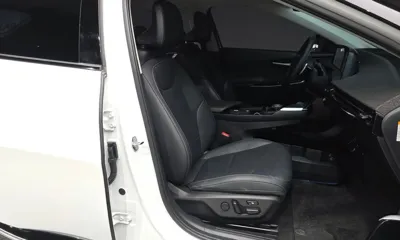 Kia EV6 2023, 36959 км, за 23583.07 USD - фото 11