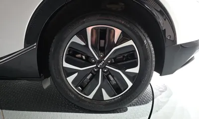 Kia EV6 2023, 36959 км, за 23583.07 USD - фото 21