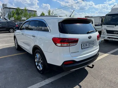 Kia Sorento 2016, 225761 км, за 6892.48 USD