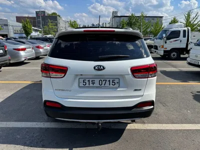 Kia Sorento 2016, 225761 км, за 6892.48 USD