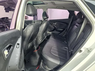 Hyundai Tucson 2013, 170429 км, за 3575.37 USD - фото 9