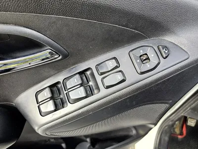 Hyundai Tucson 2013, 170429 км, за 3575.37 USD - фото 13