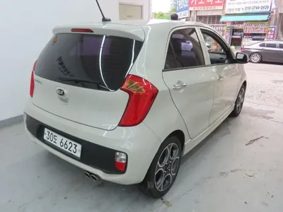 Kia Morning 2015, 92307 км, за 3807.27 USD