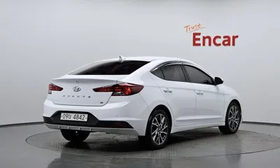 Hyundai Avante 2019, 75576 км, за 8391.89 USD