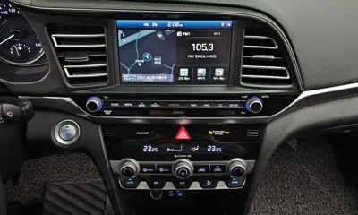 Hyundai Avante 2019, 75576 км, за 8391.89 USD - фото 14