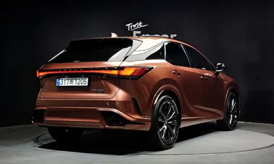Lexus RX 2024, 4520 км, за 63749.4 USD