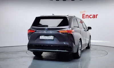 Toyota Sienna 2021, 136256 км, за 25041.29 USD