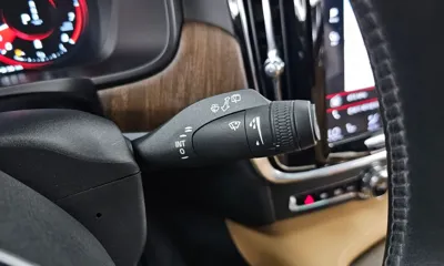 Volvo V90 2021, 44561 км, за 23939.65 USD - фото 30