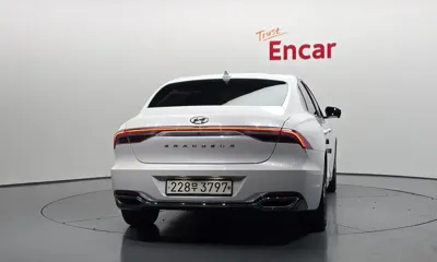 Hyundai Grandeur 2020, 69574 км, за 11940.4 USD