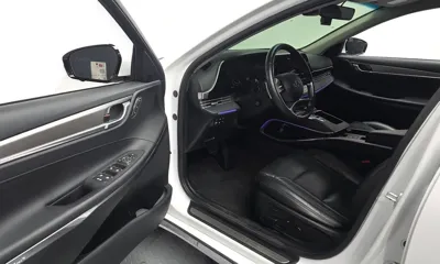Hyundai Grandeur 2020, 69574 км, за 11940.4 USD - фото 10