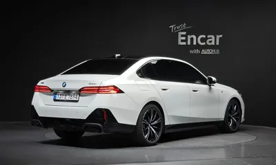 BMW 5-Series 2025, 5072 км, за 60260.62 USD