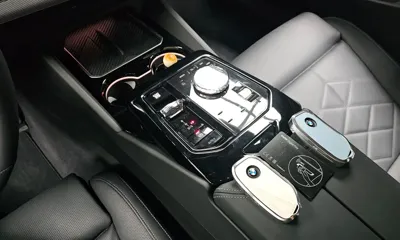 BMW 5-Series 2025, 5072 км, за 60260.62 USD - фото 9