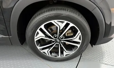 Hyundai Santafe 2019, 44273 км, за 12745.29 USD