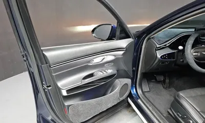 Genesis GV70 2021, 65627 км, за 21990.29 USD - фото 24