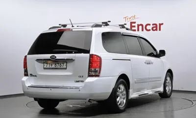 Kia Canival 2013, 113962 км, за 3122.56 USD