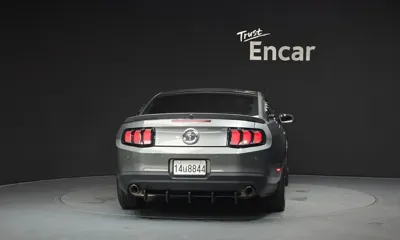 Ford Mustang 2011, 146153 км, за 5281.6 USD