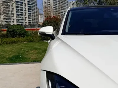 Volkswagen Lamando 2023, 20000 км, за 12538.85 USD