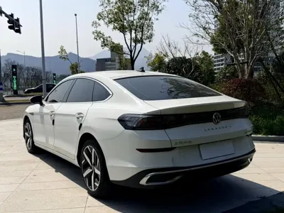 Volkswagen Lamando 2023, 20000 км, за 12538.85 USD